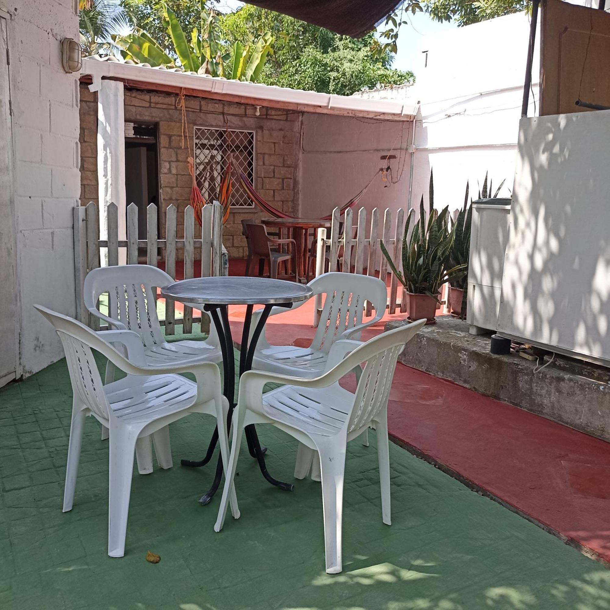 Hostal Corales Толу Экстерьер фото