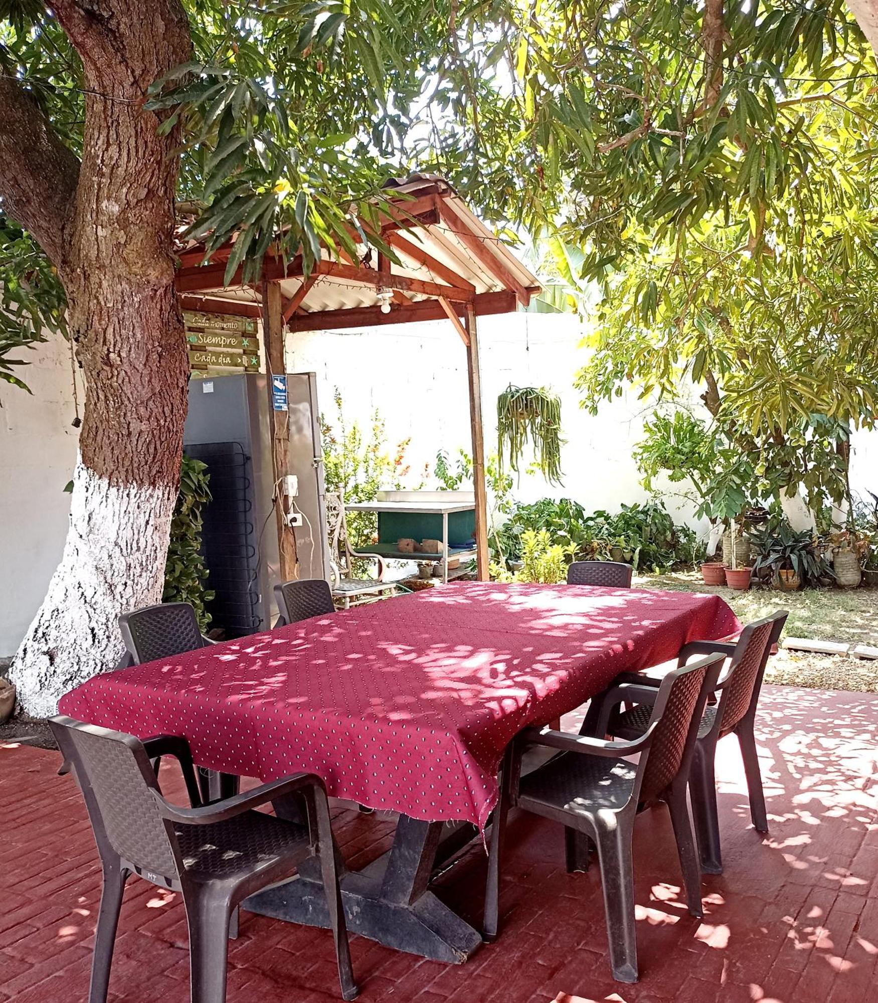 Hostal Corales Толу Экстерьер фото