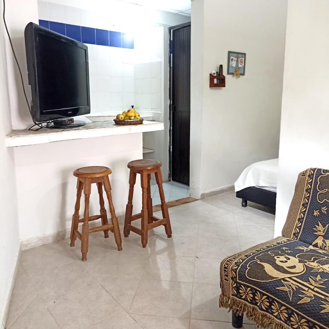 Hostal Corales Толу Экстерьер фото