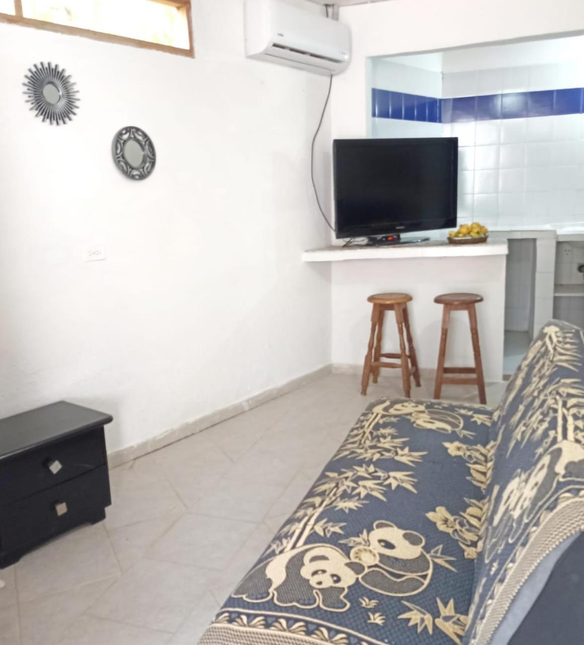 Hostal Corales Толу Экстерьер фото